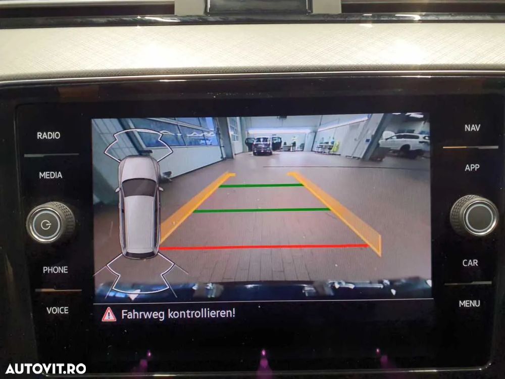 Volkswagen Passat Variant 2.0 TDI DSG Business - 12