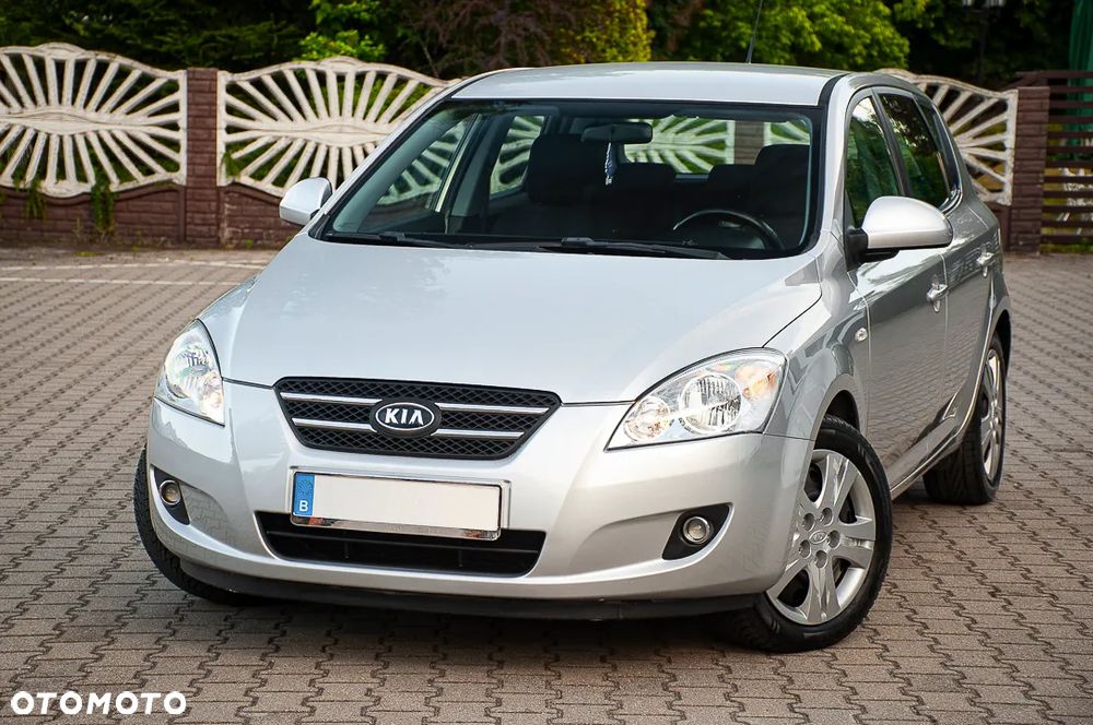 Kia Ceed 1.4 Comfort + - 22