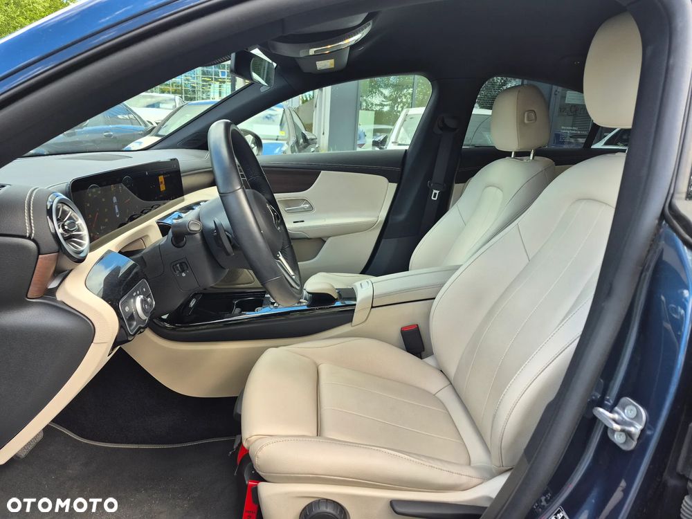 Mercedes-Benz CLA 180 d 8G-DCT - 20