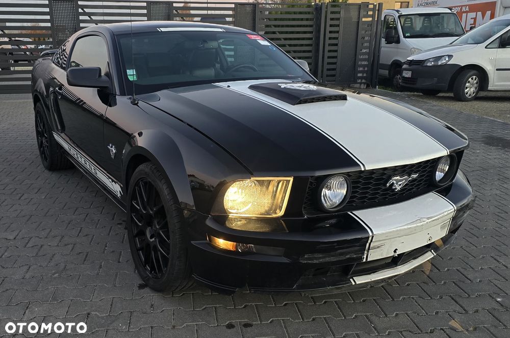 Ford Mustang - 1
