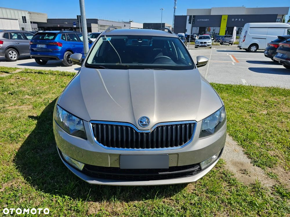 Skoda Octavia 2.0 TDI SCR Style DSG - 22