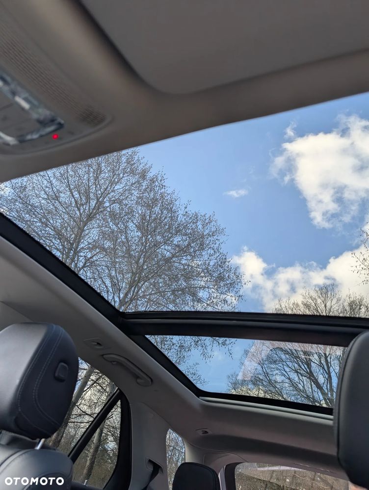 Mercedes-Benz GLE - 24