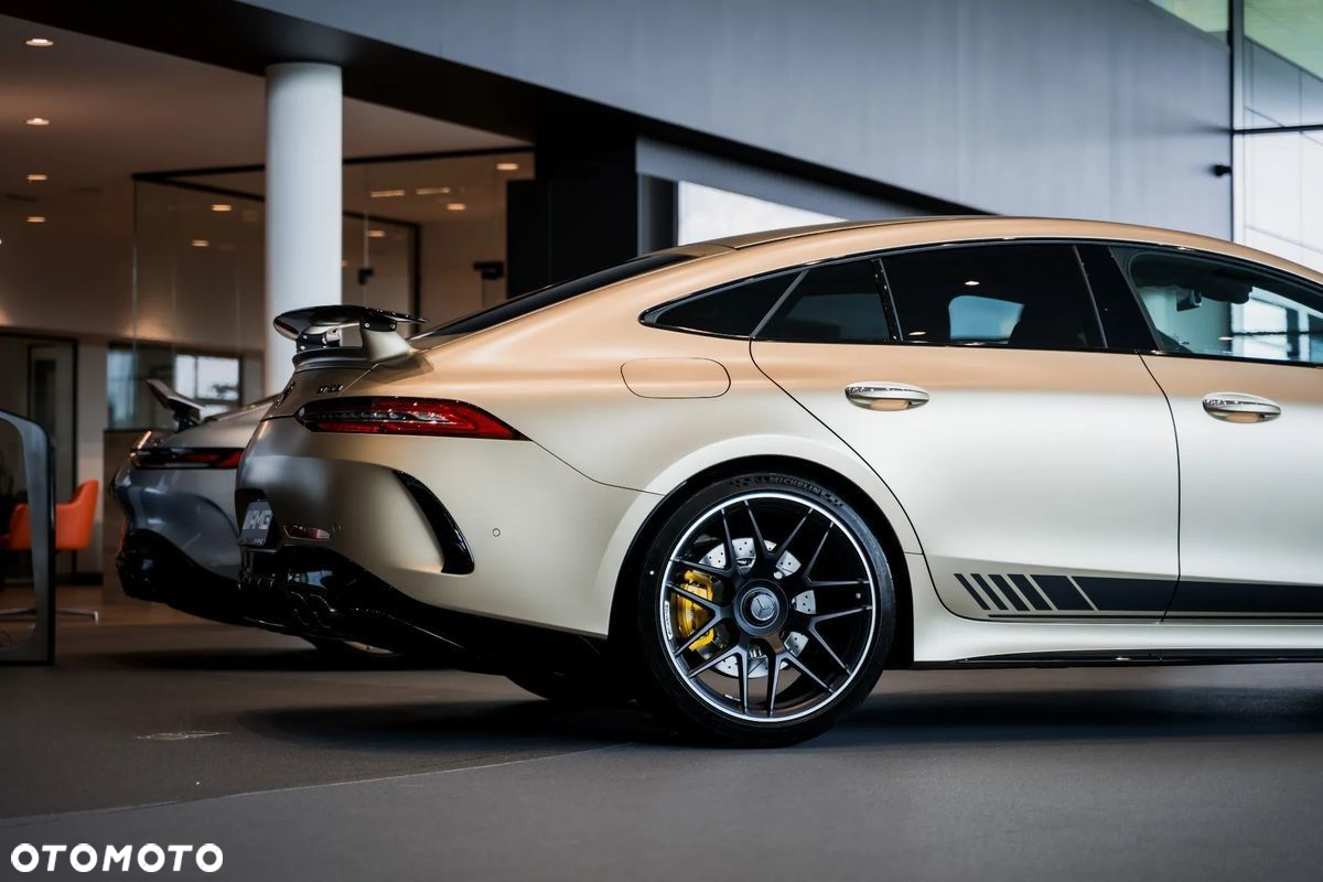 Mercedes-Benz AMG GT - 11