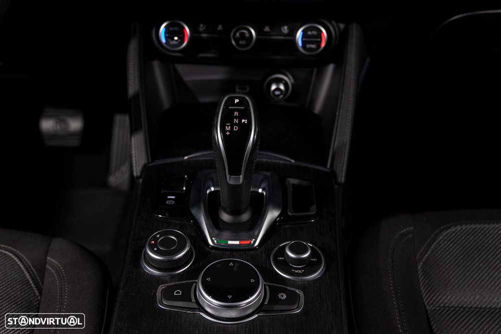 Alfa Romeo Stelvio 2.2 D Super AT8 - 13