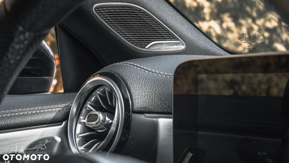 Mercedes-Benz CLA - 24