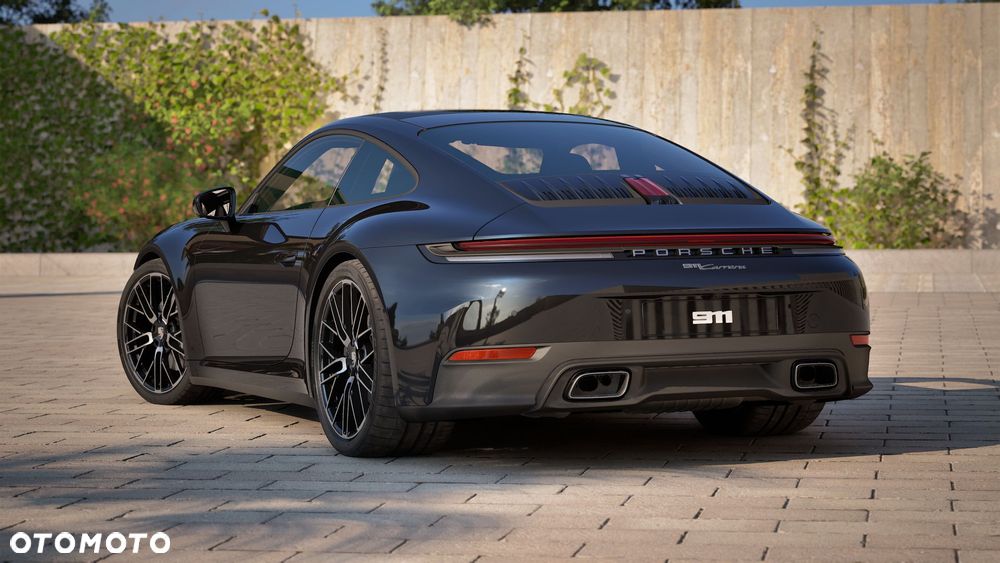 Porsche 911 Carrera - 2