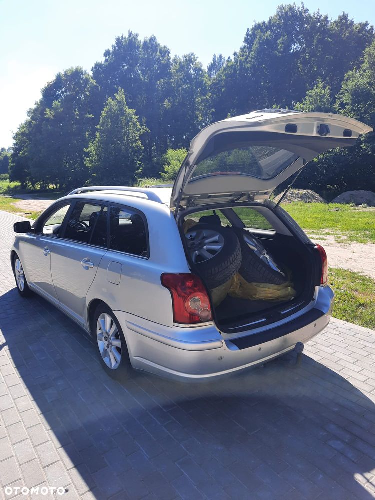 Toyota Avensis 2.0 D-4D Sol - 1