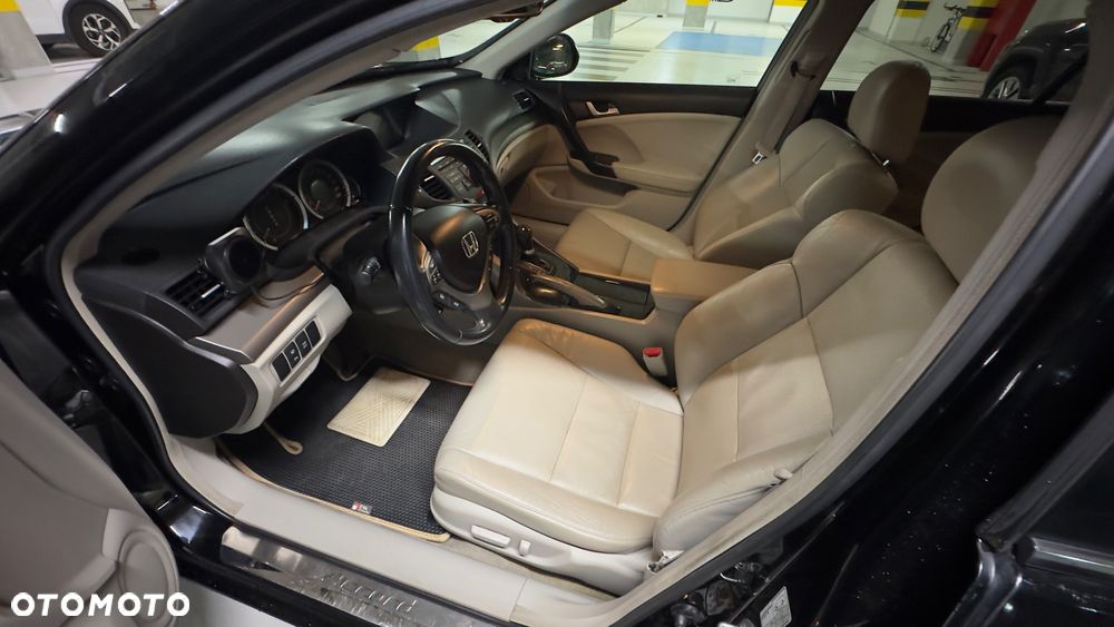 Honda Accord 2.4 Executive Nav - 14