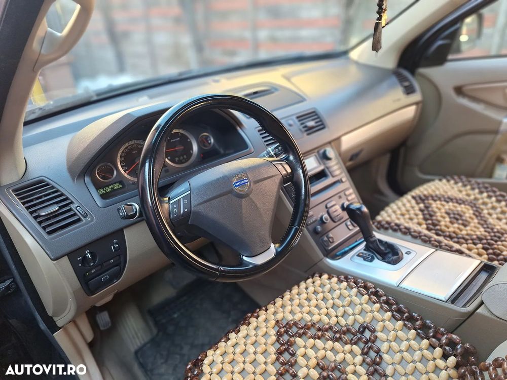 Volvo XC 90 D5 AWD Geartronic Momentum - 21