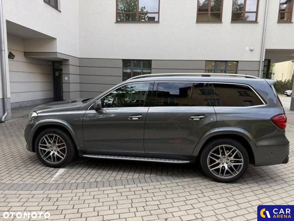 Mercedes-Benz GLS - 9
