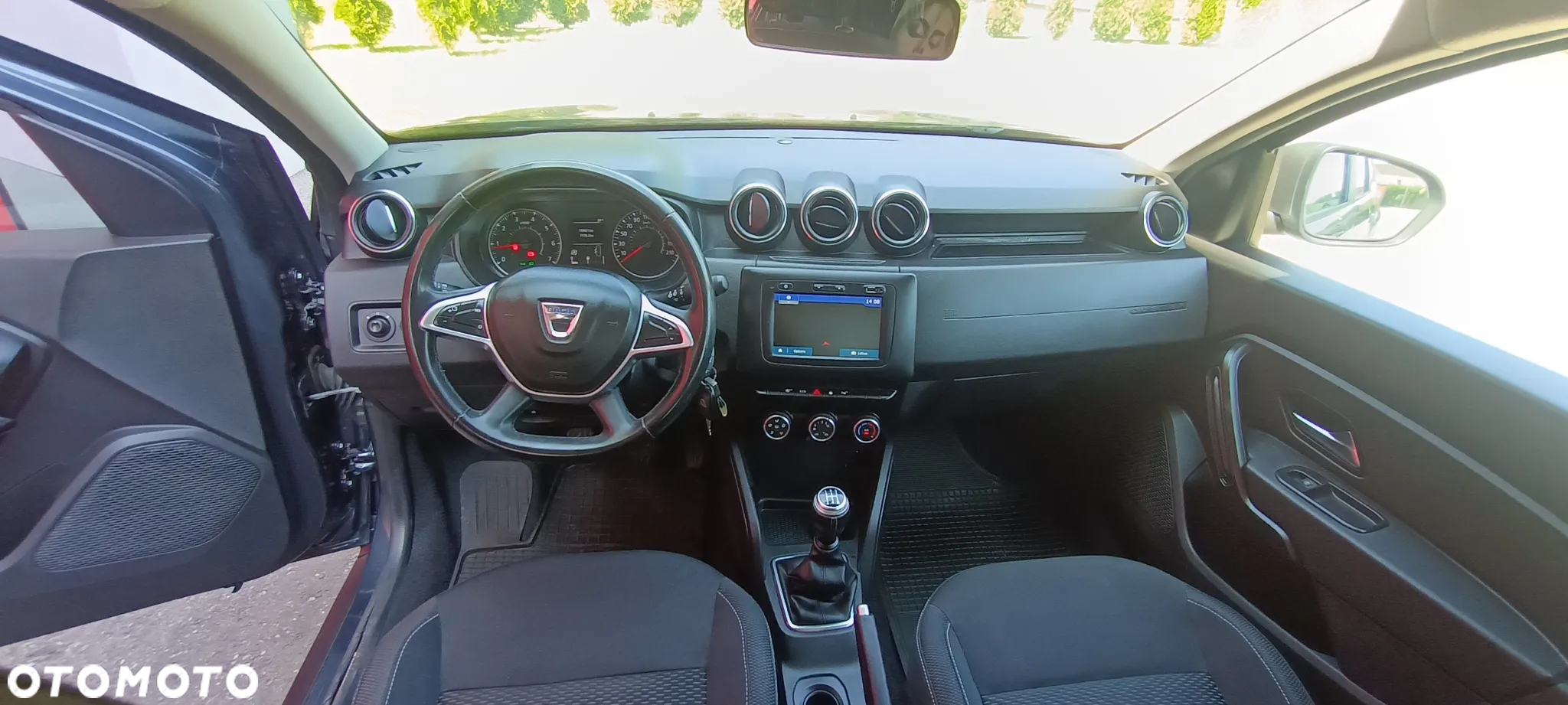 Dacia Duster 1.6 SCe Prestige - 23