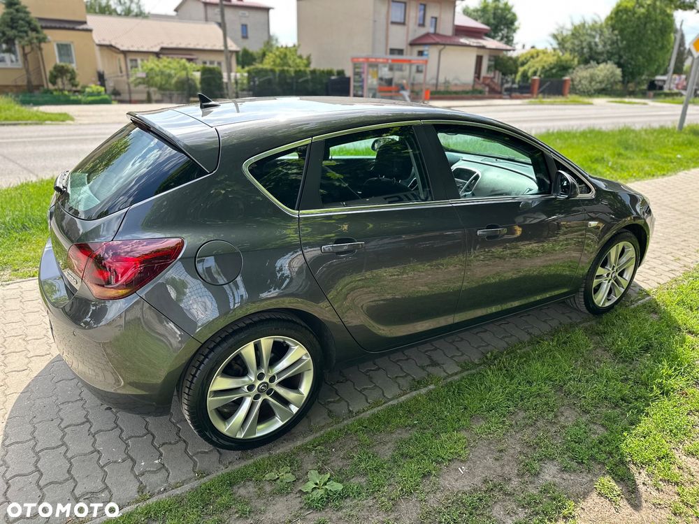 Opel Astra 1.4 Turbo Innovation - 10