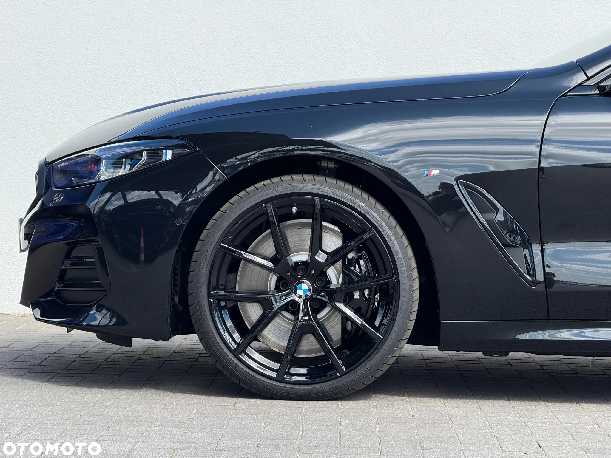 BMW Seria 8 - 7