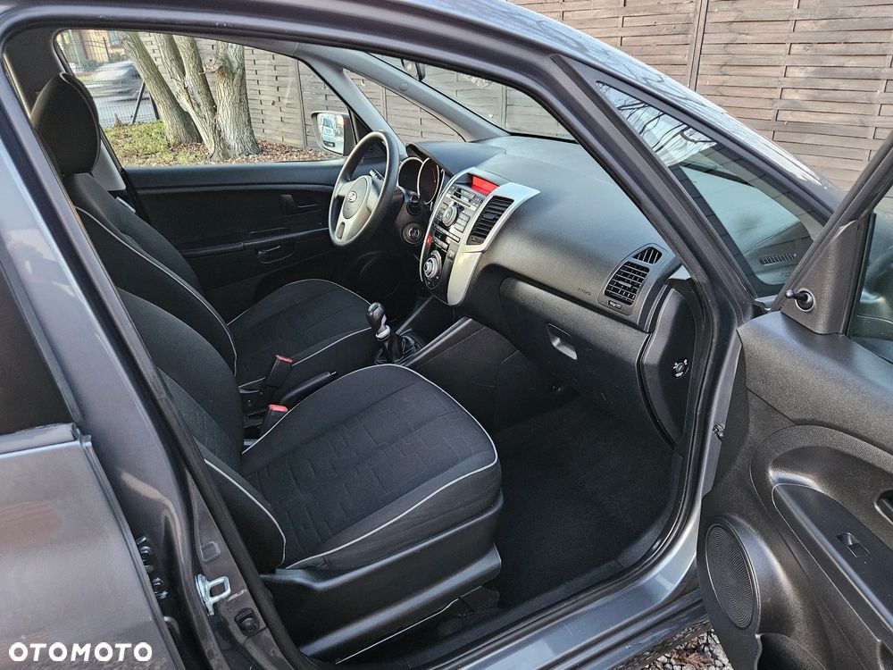 Kia Venga 1.4 CVVT Vision - 10