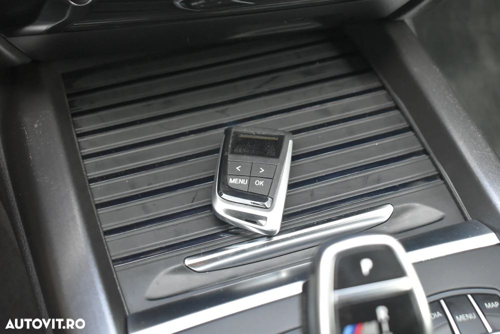 BMW X5 M M50d - 29