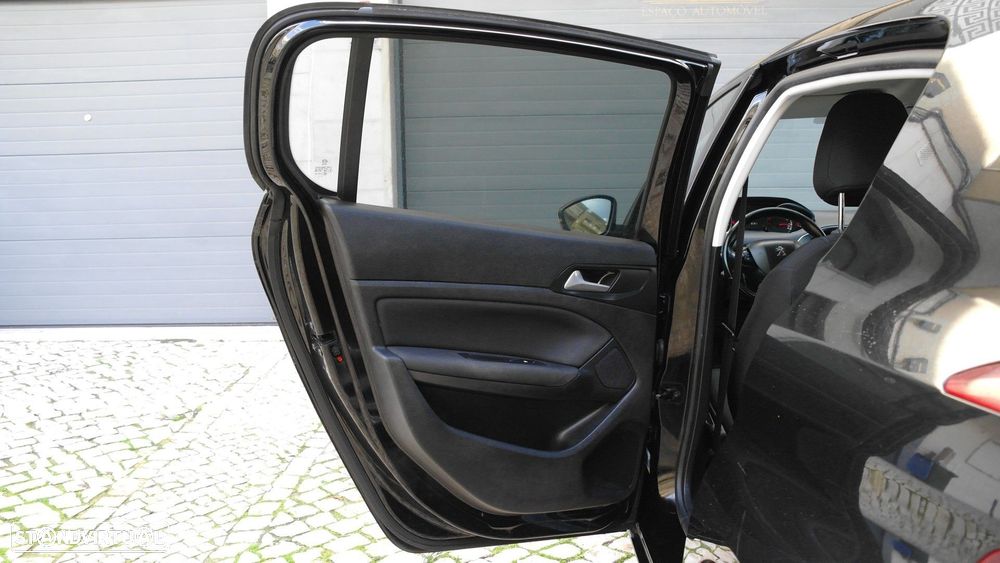 Peugeot 308 1.2 PureTech Active - 28