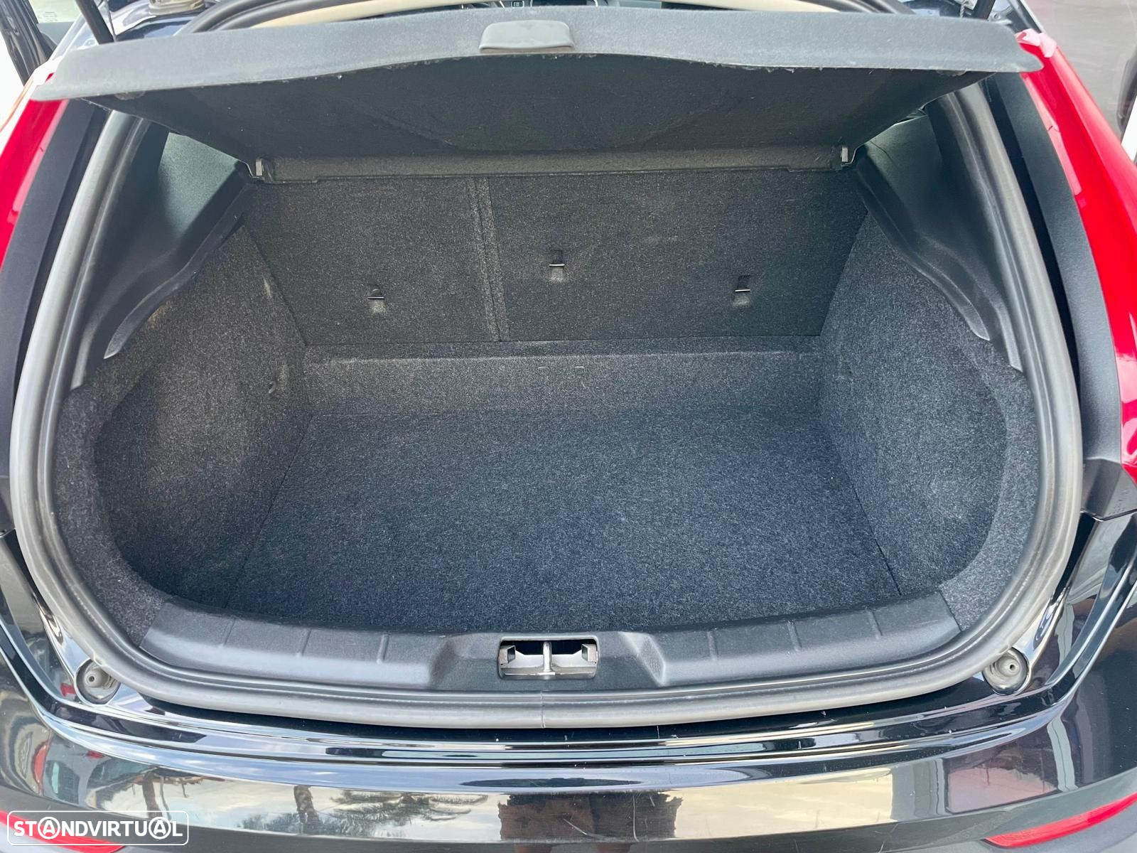 Volvo V40 Cross Country 2.0 D2 Momentum - 13