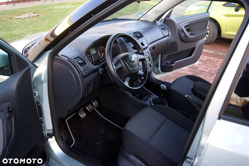 Skoda Fabia 1.2 TSI Scout - 24