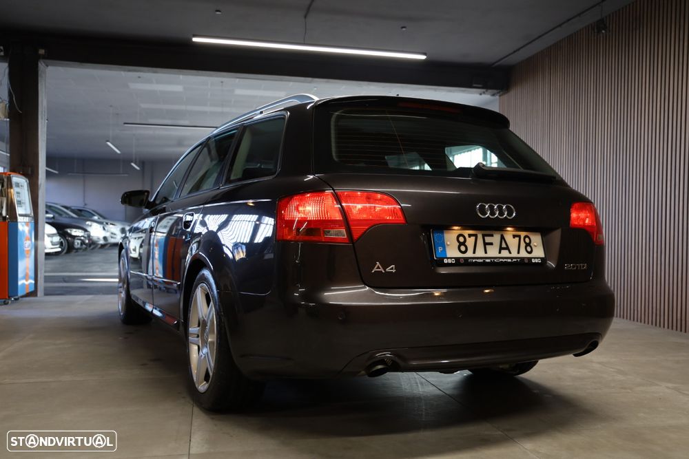 Audi A4 Avant 2.0 TDi S-line - 32