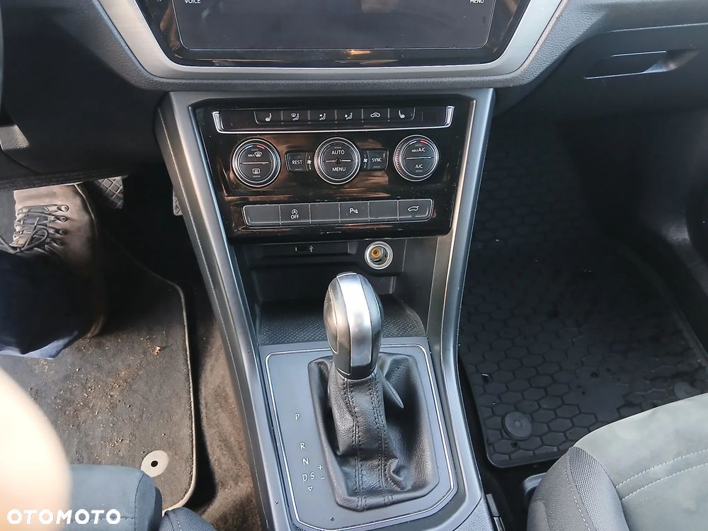 Volkswagen Touran 1.5 TSI ACT OPF DSG Highline - 10