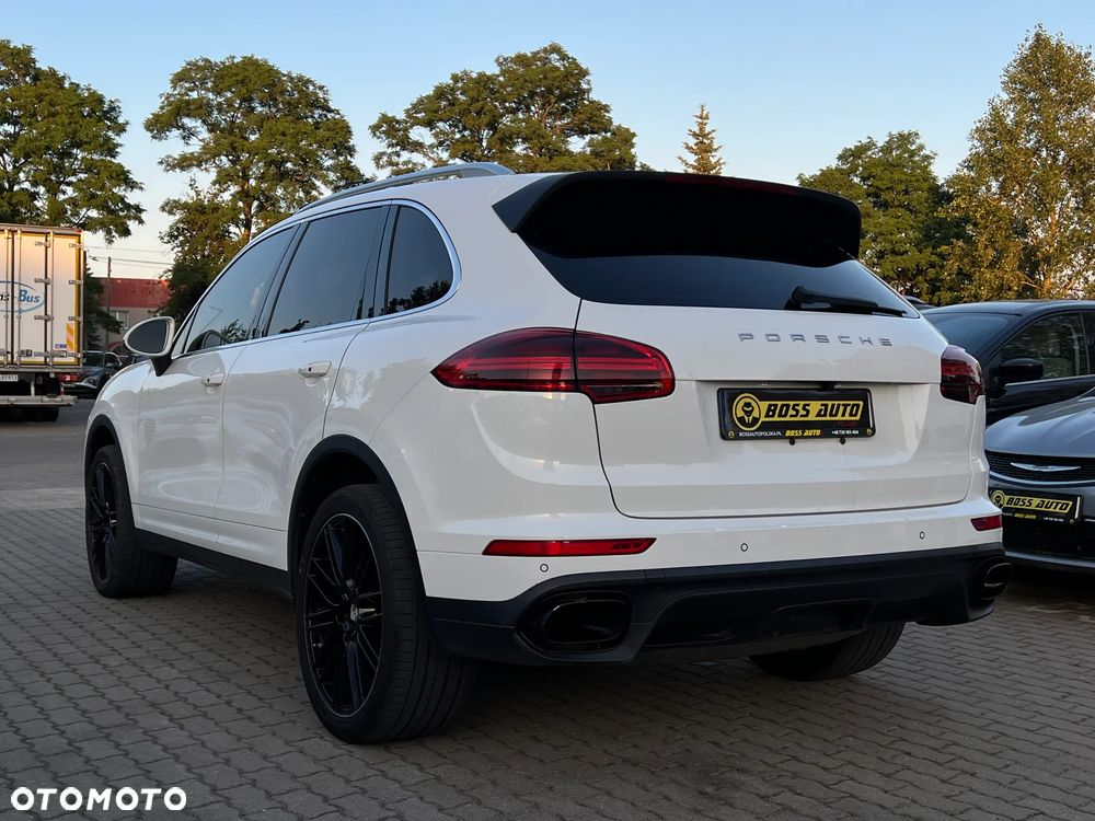 Porsche Cayenne - 7