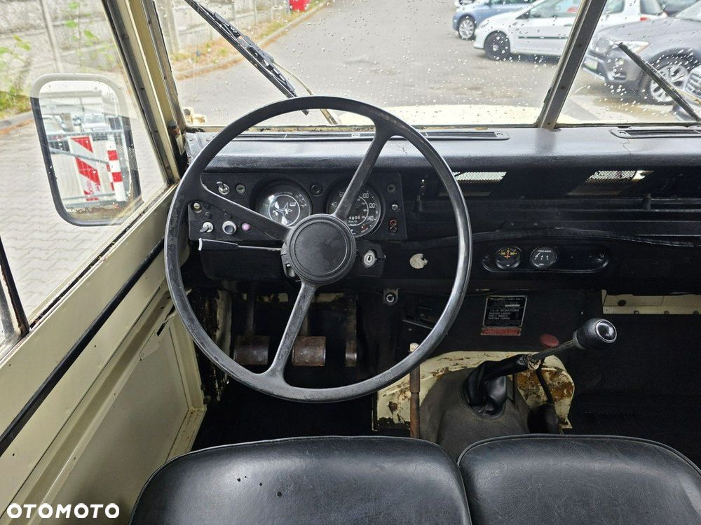 Land Rover Inny - 25