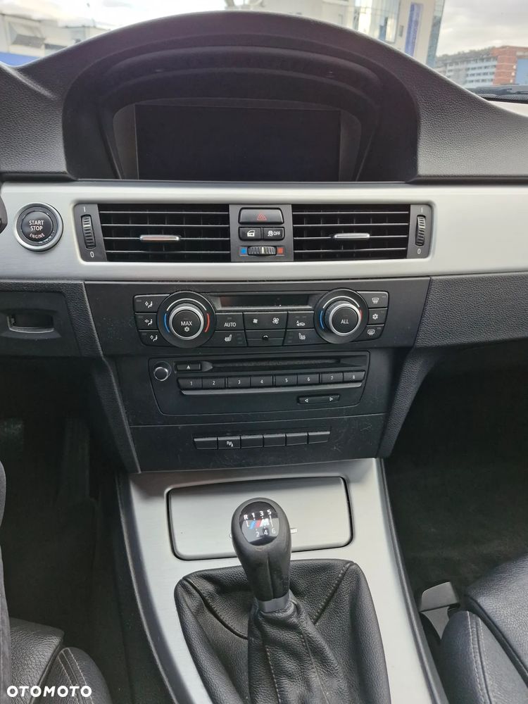 BMW Seria 3 325d DPF - 24