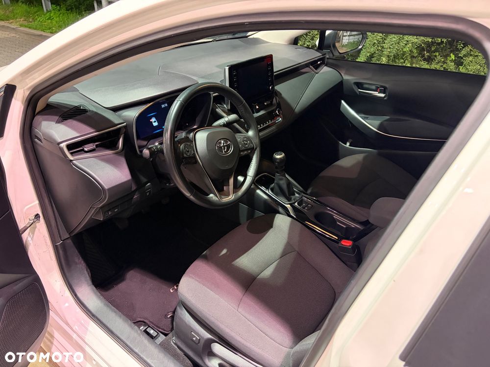 Toyota Corolla 1.6 Comfort - 12