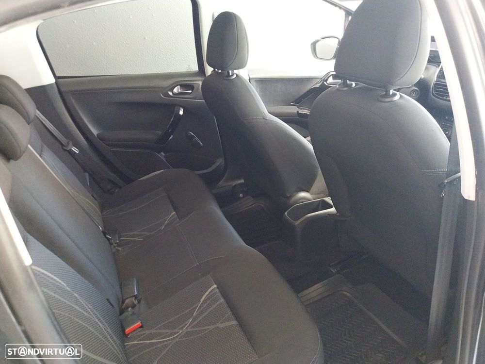 Peugeot 208 1.4 HDi - 9