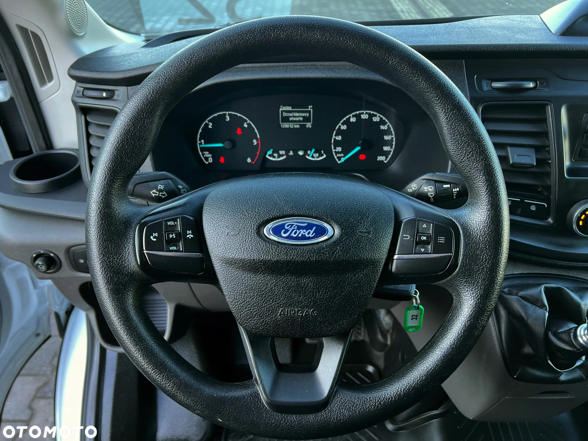 Ford Transit L2H2 Furgon Blaszak Lift Salon PL, Jeden Właściciel - 9