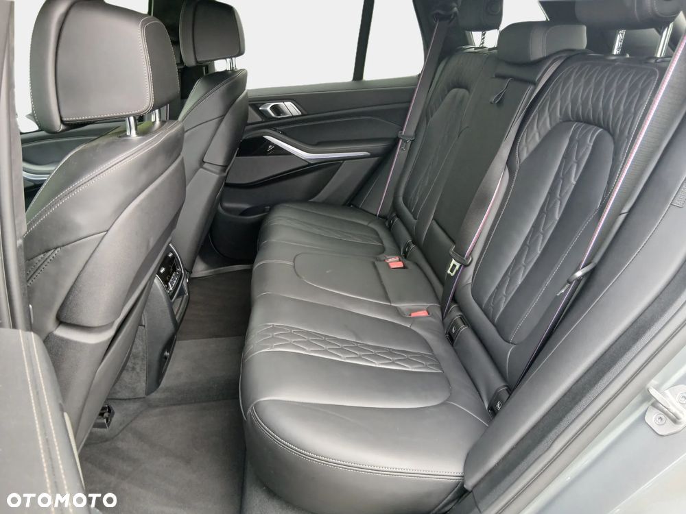 BMW X5 M M60i mHEV sport - 24