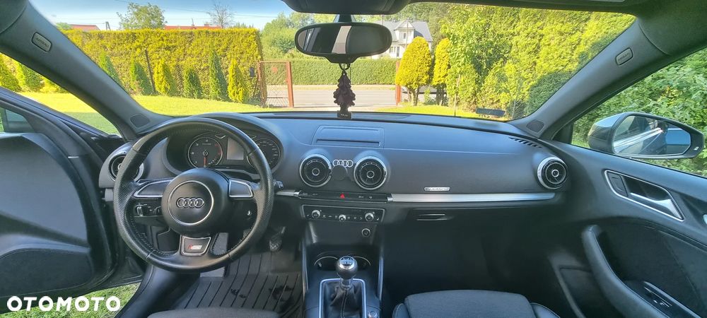 Audi A3 Sportback - 16