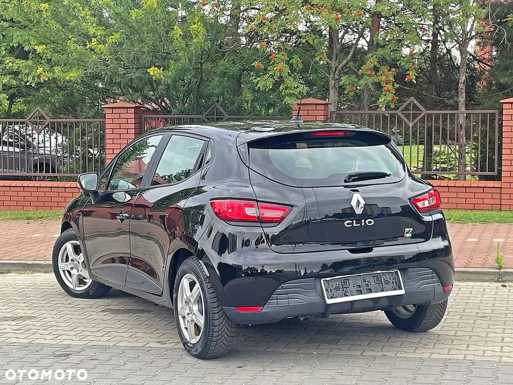 Renault Clio - 12