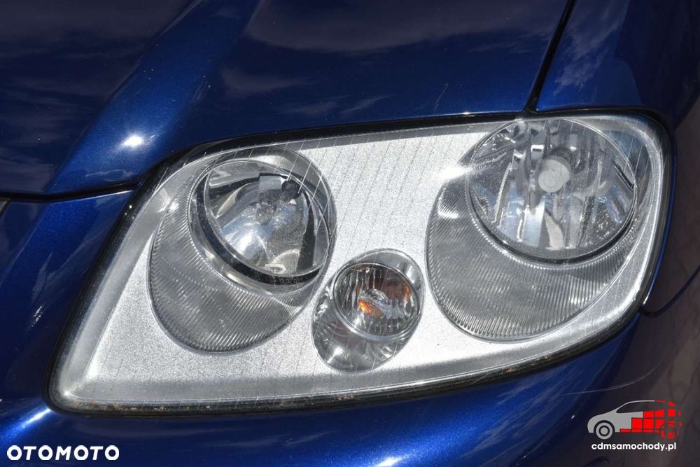 Volkswagen Touran - 13