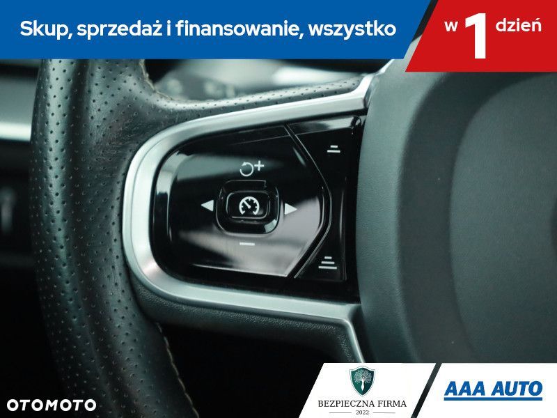 Volvo XC 60 - 18