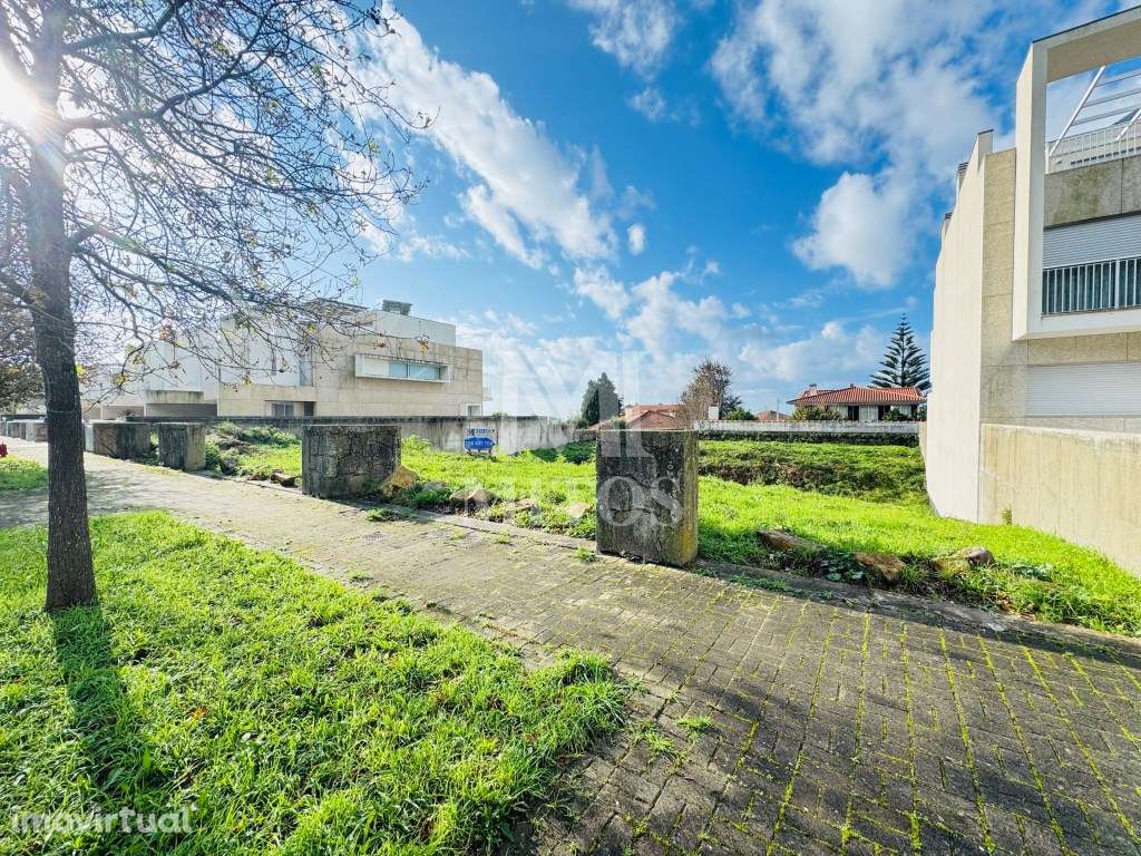 Lote de construção com projeto aprovado para venda na Areosa - Vian... - Grande imagem: 4/7