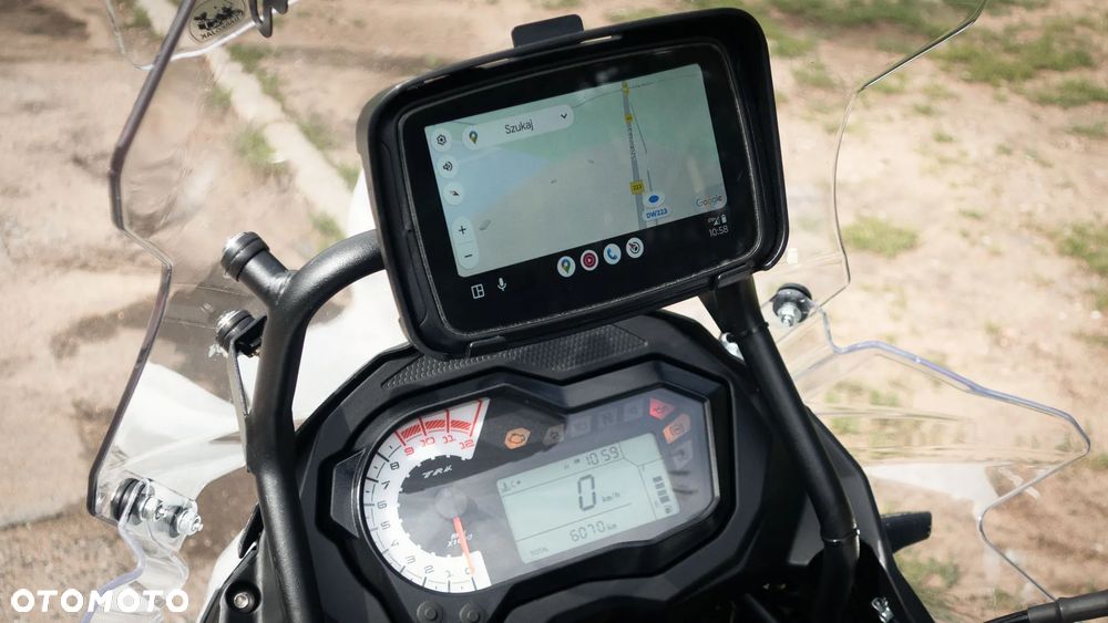 Benelli TRK 502 - 4