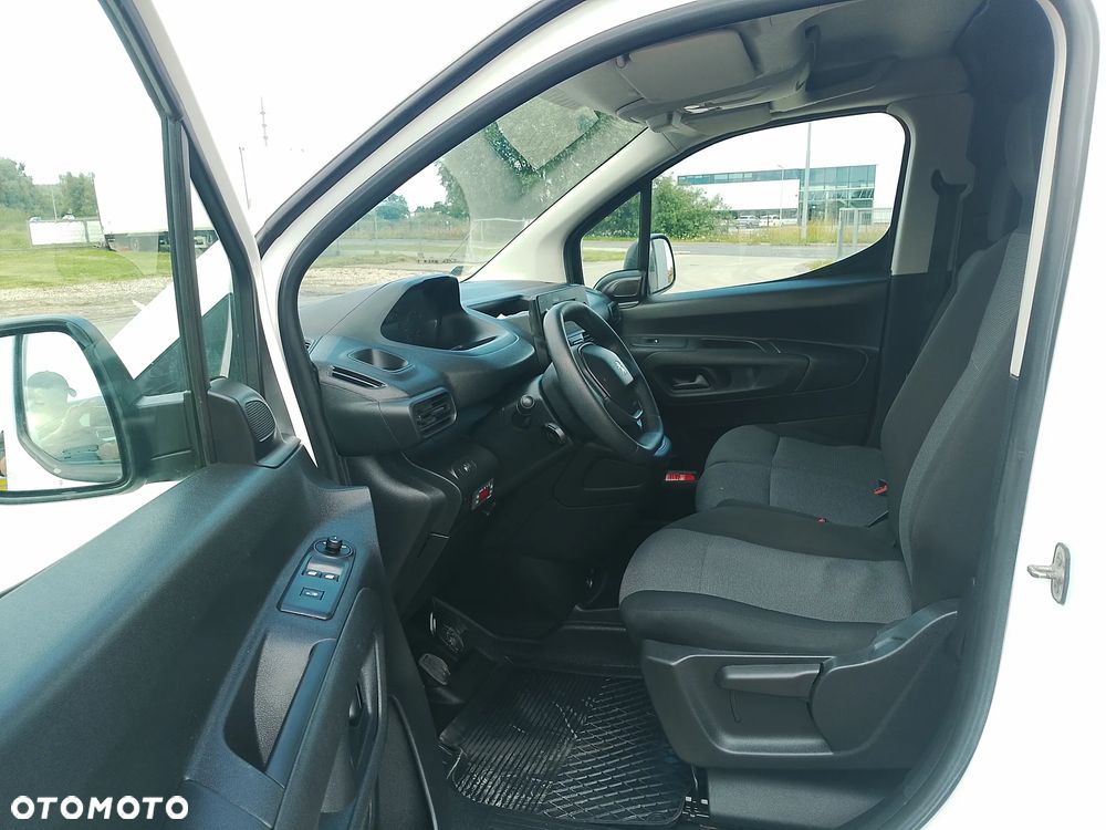 Toyota Proace Partner Berlingo Combo Doblo L2 Long Izoterma Chłodnia Salon PL półka Inox 3 osoby 2EUpal 2,5 DMC - 23