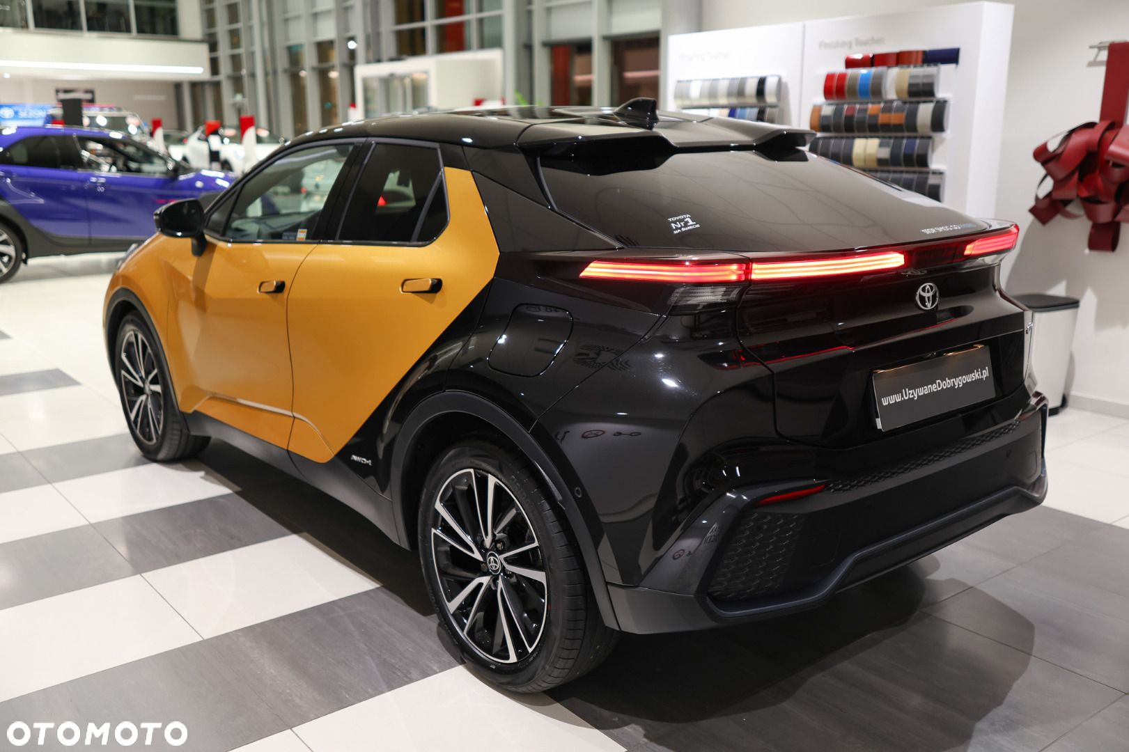 Toyota C-HR - 7