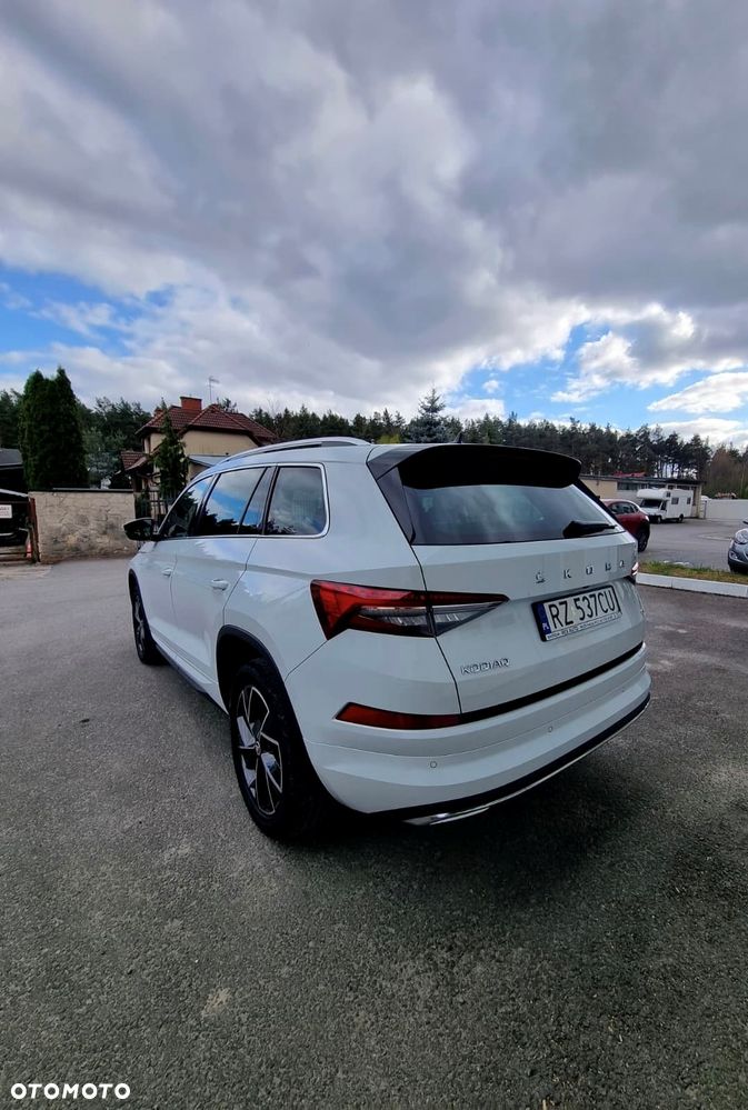 Skoda Kodiaq 2.0 TDI 4x4 L&K DSG - 6