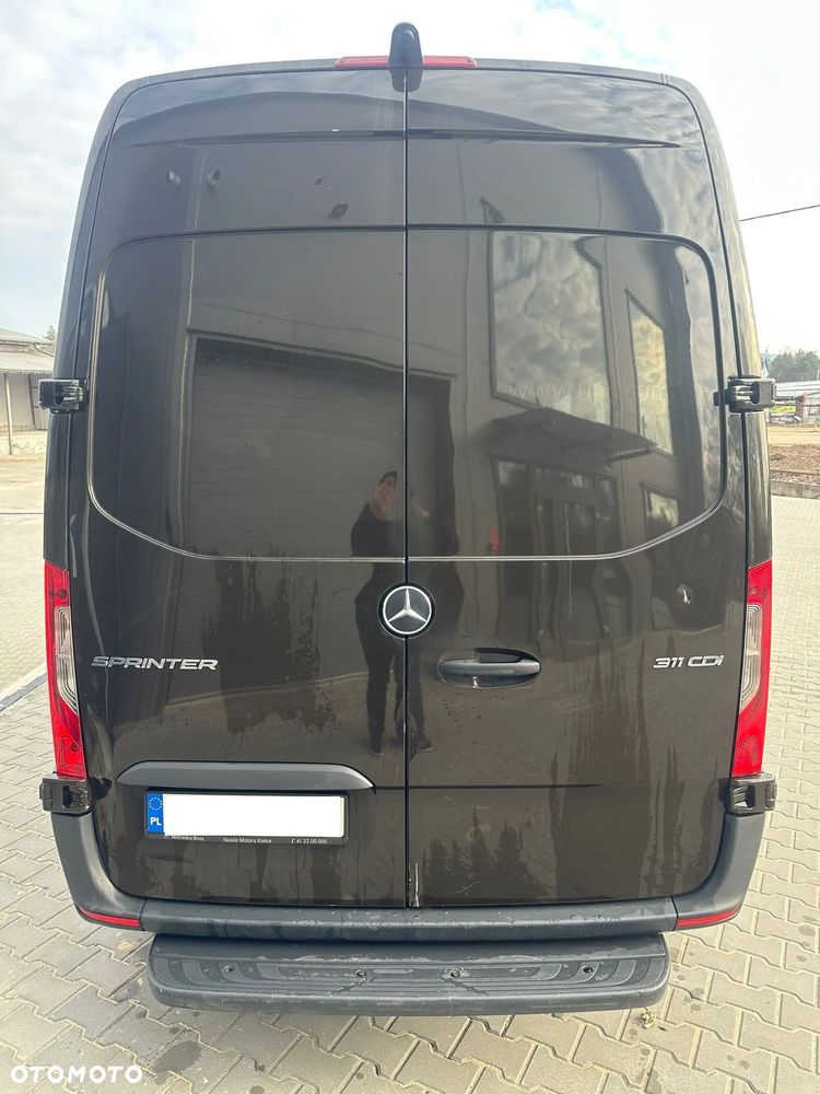 Mercedes-Benz Sprinter - 6