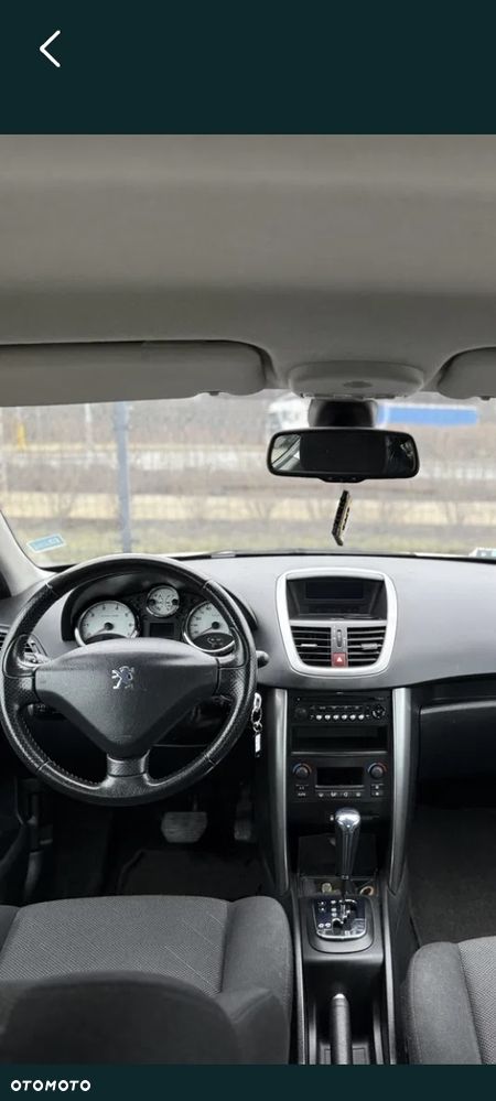 Peugeot 207 - 10