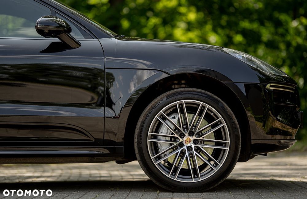 Porsche Macan Turbo - 4