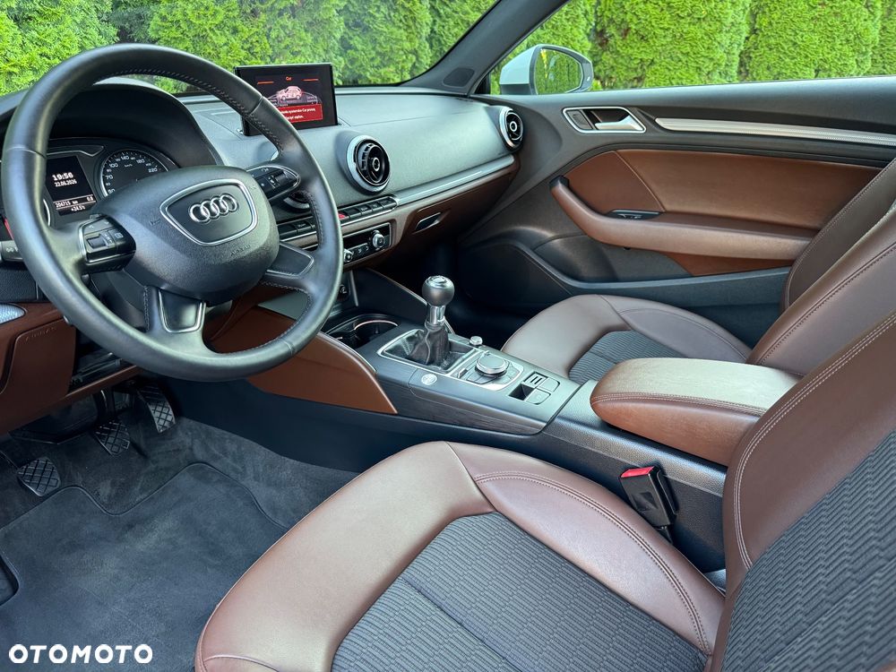 Audi A3 3-drzwiowe 2.0 TDI design - 22