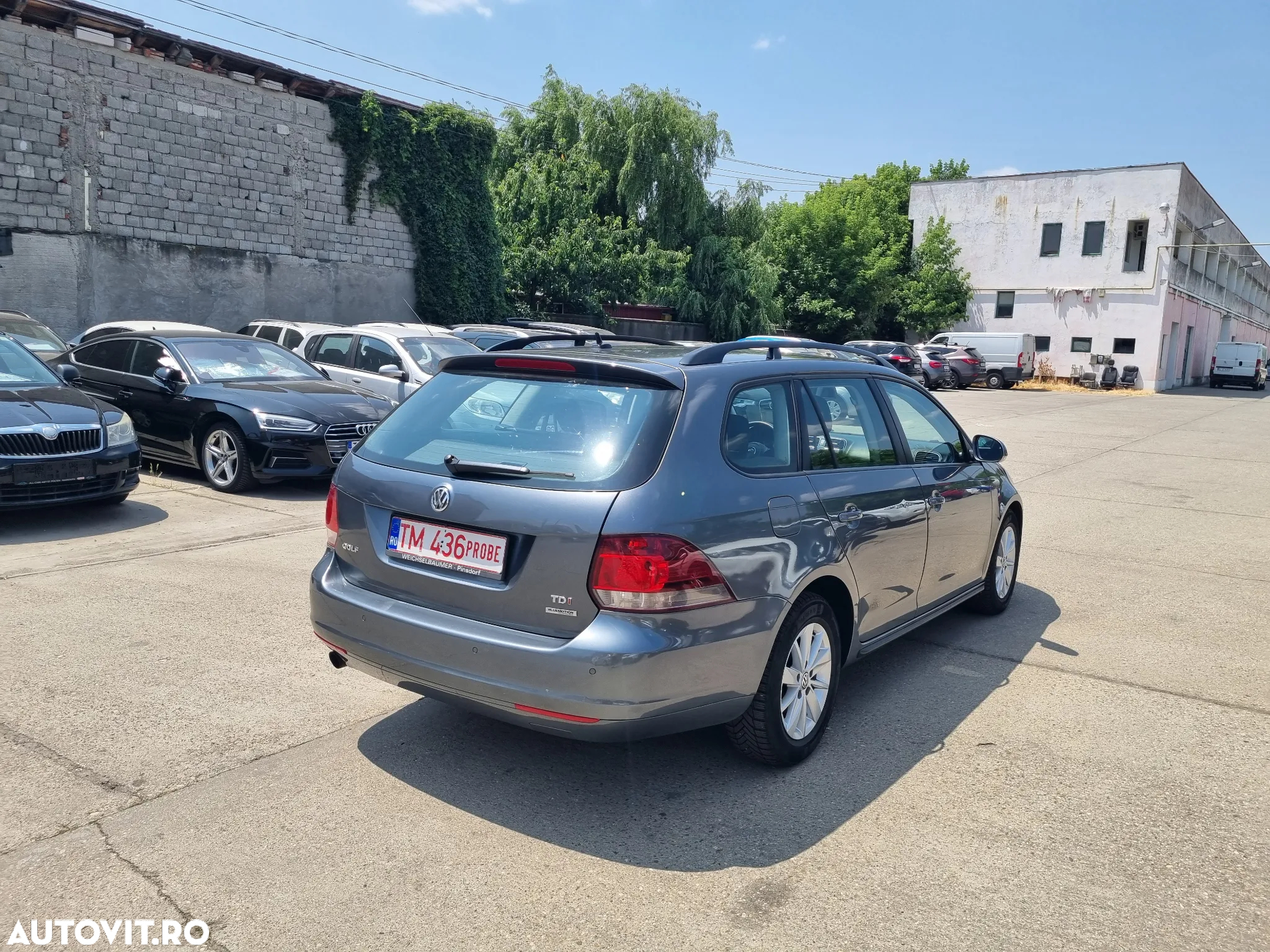 Volkswagen Golf 1.6 TDI BlueMotion Technology Comfortline - 20