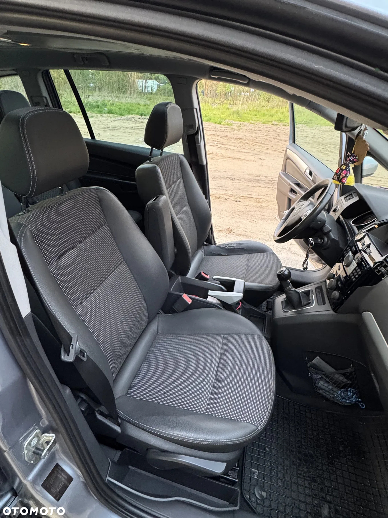 Opel Zafira - 15