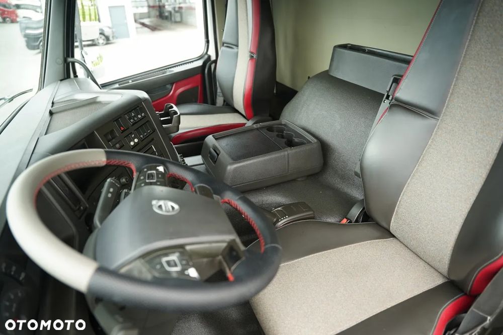 Volvo FMX 460 / 8x4 / WYWROTKA TYLNOZSYPOWA / HYDROKLAPA / PLANDEKA ELEKTRYCZNA / I- SHIFT / EURO 6 - 29