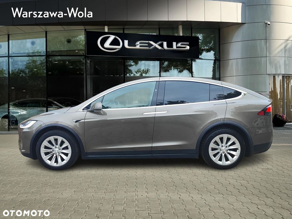 Tesla Model X 90 D - 4