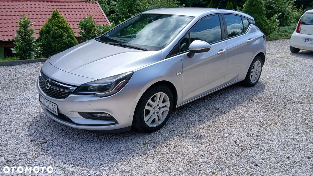 Opel Astra 1.6 CDTI Enjoy - 1