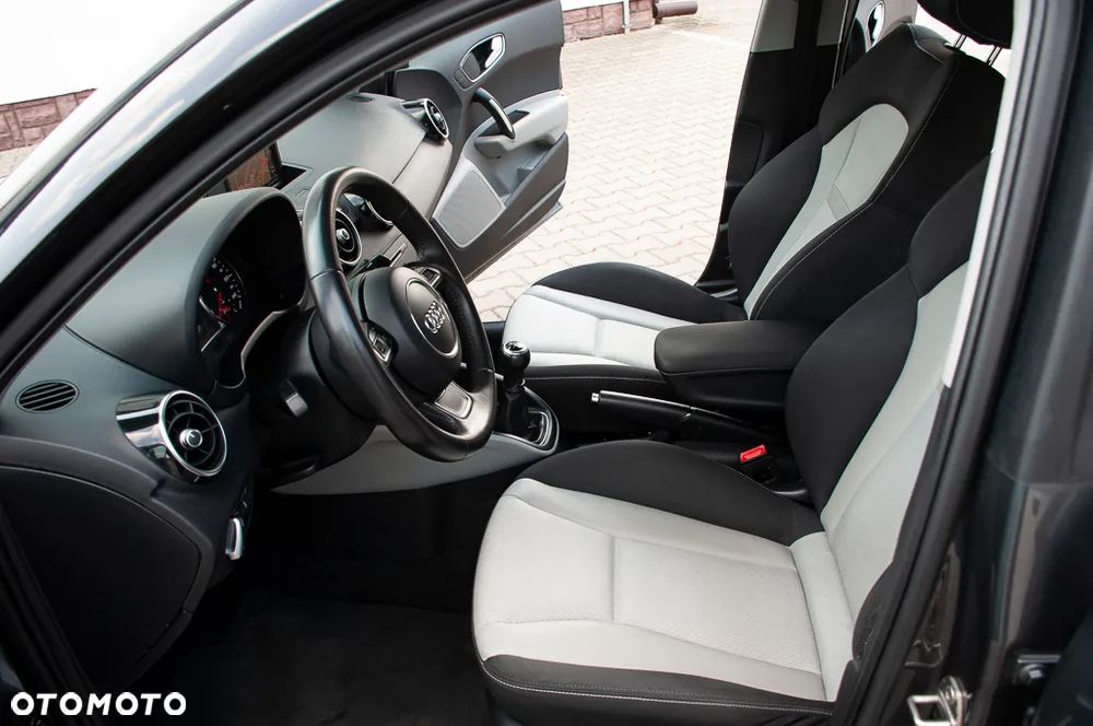 Audi A1 Sportback 1.6 TDI S line edition m S line Sportpaket - 28